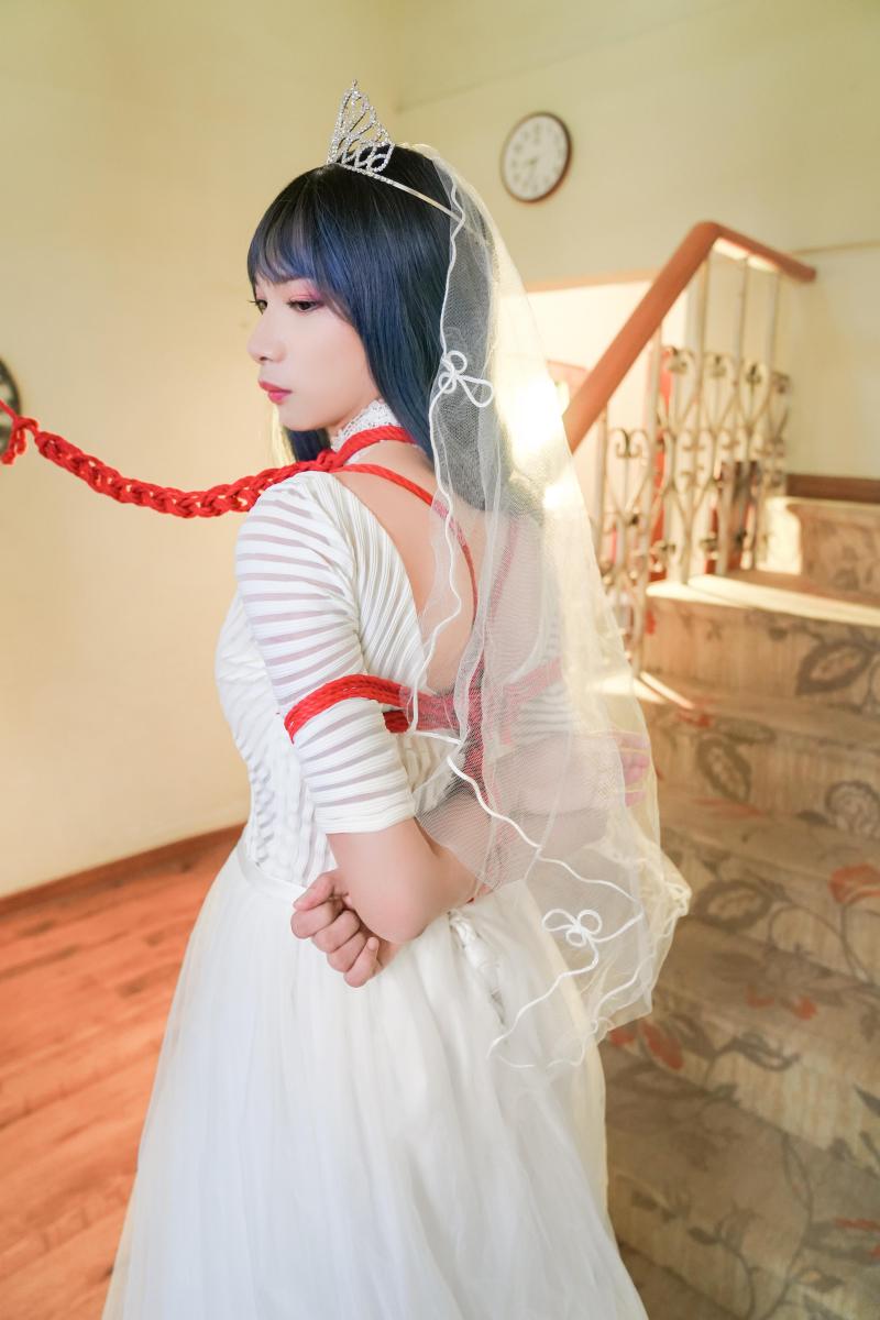 婚纱和秀禾服哪个才是你的最爱 [日式反绑,民族（旗袍）,礼服（婚纱）,吊缚,堵嘴,高跟鞋,伪娘,口球]
