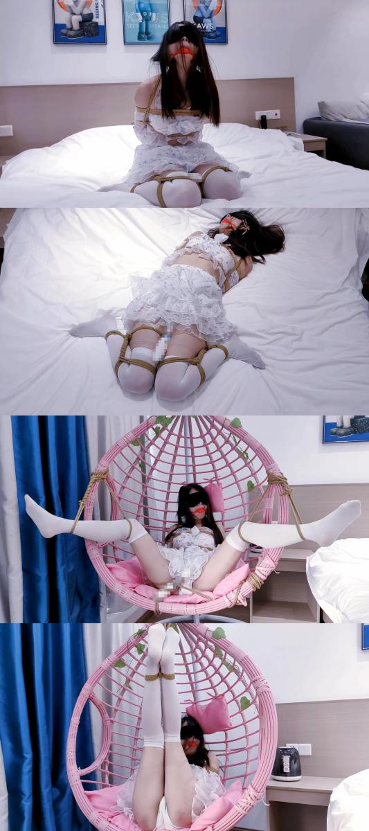 【嗷大喵】-《甜妹故事汇》-第六集-碎花裙被日式紧缚+蟹缚折腿缚+跪坐+平躺棒棒伺候+口球+解开后花絮+八字开腿缚+棒棒刺激+双腿吊缚+皮鞭抽打屁股，大腿，脚心+白丝脚底特写+挠脚心等等 【嗷大喵】-《甜妹故事汇》-第六集-碎花裙被日式紧缚 蟹缚折腿缚 跪坐 平躺棒棒伺候 口球 解开后花絮 八字开腿缚 棒棒刺激 双腿吊缚 皮鞭抽打屁股，大腿，脚心 白丝脚底特写 挠脚心等等<br>解压密码：aodamiao，双重密码均是这个！<br>个别用户压缩包无法解压请下载：360压缩 软件进行解压，因为我是用360压缩软件进行生成的压缩包，此软件百分百解压！<br>出镜：婷妹<br>公告：往后不再开放QQ加好友和查找功能，所以你们无法查找QQ找到我，日后所有视频也不再添加QQ水印，喜欢盗版的随便盗，连水印都不用再处理了<br>需要定拍的妖狐发私信跟我沟通你的大概想法，确定需要定拍留下QQ我加你详聊商谈，有兴趣洽谈合作女绳模的私信留下QQ，看到会加你联系<br>有兴趣的朋友也可以提供服装以便于视频拍摄<br>视频尺寸：1920*1080