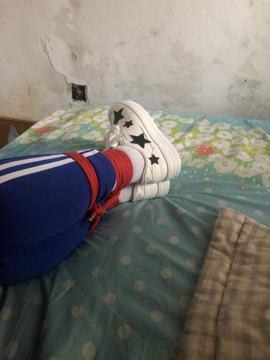 校服裤子小白鞋 [帆布鞋,学生（中式校服夹克）,棉袜,运动鞋]