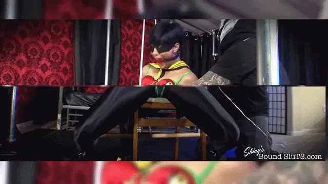 ROBIN CAPTURED AND TORMENTED PART 2 【中文sluTS伪娘】TAG：强高、舍宾袜。在第2部分中，她坐在椅子上。双臂锁在她身后，腿部张开。吊带的the着她的胸部，她被抬起，部分悬挂了臀部和屁股，并将塞子刺入痛苦的深处！她挣扎着要实现任何舒适的舒适度，但在她目前的困境中是不可能的！这位Henchman回来试图再次让她说话，将他的朋友带到他身上。可怜的罗宾被震动直到她卡明为止，然后在她那可怜的刺激夫人的公鸡上投掷了更多！眼泪倾倒她的脸，流口水吸到了她的服装上。The Boi Wonder has been caught by the Black Mask's evil henchman! Now in Part 2, she is lowered from her standing strappado position and seated on a chair. As she sits, her weight on top of the unforgiving glass butt plug in her ass drives it in even deeper, causing her to yelp and moan. She is tied into this sitting position with her arms locked behind her and legs spread in front. The hoist is looked to her crotchrope and she is lifted up, partially suspending her hips and ass, and driving the plug in painfully deep! She struggles and tries to achieve any level of comfort, but it is impossible in her current predicament! The henchman comes back to try to once again get her to talk, bringing his friend the vibrator with him. Poor Robin is vibed until she is cumming, and then vibed some more on her poor overstimulated lady cock! Tears pour down her face and drool soaks her costume. "Still not going to talk, eh?!" the henchman bellows. He shoves the vibrator into the front of her briefs and wedges it in under the crotchrope, with it smashing down on her most sensitive spot. She shrieks and bolts side to side in the chair. He leaves her like this.. Completely helpless but to cum over and over and then post cum torment herself into oblivion.