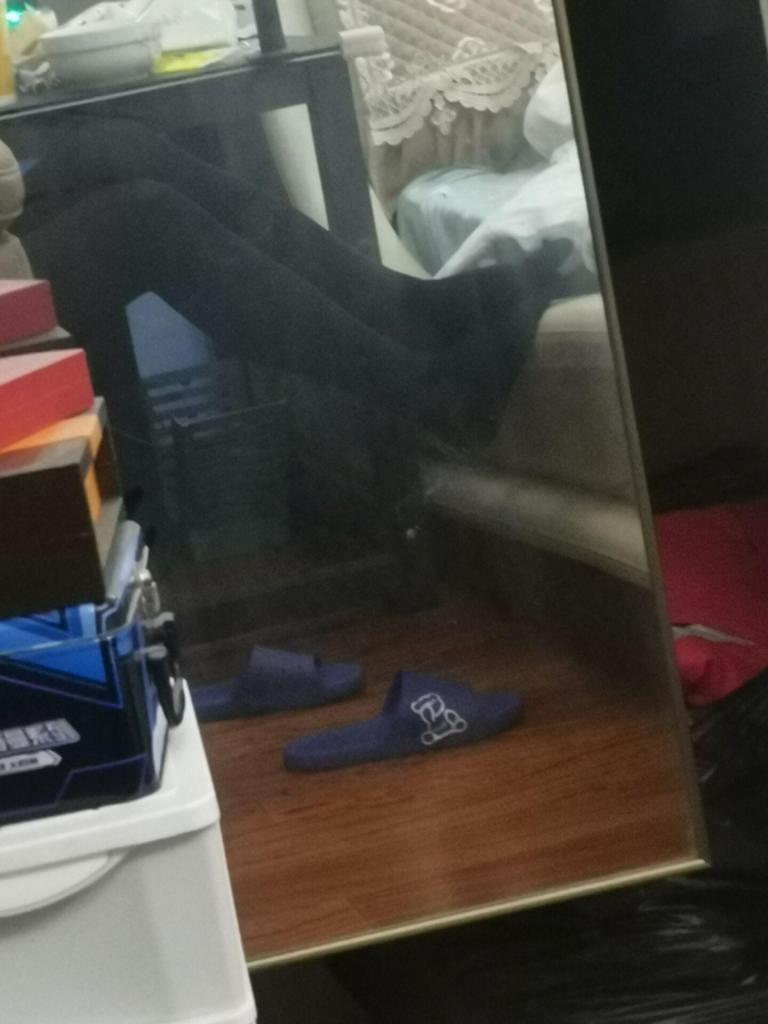 温州杭州交友 - 大学生，168cm，55kg，男，属性是双，会一点绳缚，刚入门，想找一些小伙伴练习，当然如果有缚手也欢迎，寒暑假在温州，平时在杭州，在杭州上学的时候就没带绳子了，照片是以前的