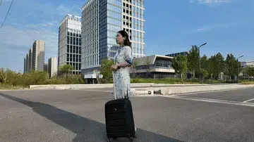 被驯服的空姐之十一 李大侠原创、空姐十一下班叫网约车，没想到这个网约车司机是个恶魔，竟然下药把十一迷晕绑到后备箱里面.....本工作室提供私人定制绳艺视频、定制绳艺体验、约拍模特、牢房体验、私人定制体验、剧本体验、出售配方麻绳、原味、另外招募绳艺模特、视频统一解压密码h123456 定拍联系QQ1642384671加我注明妖狐吧