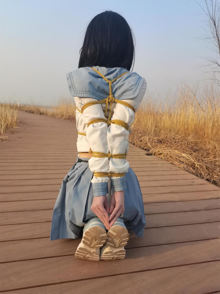 黄河边捆绑女孩 - 一绳所爱欢迎您 [Sailor suit,Sneakers ]