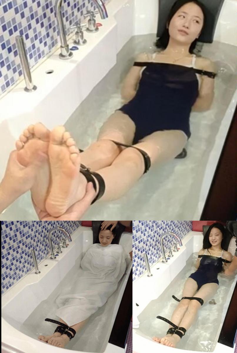 情趣湿身play+多重浴缸紧缚+皮革紧缚+足底福利+水刑 情侣酒店主题房浴缸湿身play，排练过程呛水好几次，就是有点费妹子，死库水主题房很有氛围感.具体场景如下：<br>情景一：浴缸紧缚 皮革拘束 足底福利 tk羞耻 抚摸条件 水下挣扎<br>情景二：浴缸日式 精油按摩 挠痒tk m字开腿 [X_X] 强制固定 强制[X_X] 揉胸 虐乳<br>情景三：防水湿身 紧缚挣扎 足艺活 呼吸限制 贴加官 水刑。<br>整个过程全程都很嗨，不愧是个小m，第一次尝试湿身浴缸play也算开发了新玩法，换个场地继续，双马尾少女绑在浴缸中，打开了水管后就离开了，无助地在不断上涨的水挣扎，在水没过口鼻时，不断变换姿势，只能期待挣脱脚上皮带，拿脚关掉水龙头，不断地求饶，便宜出售喜欢的小伙伴不要错过啊，一小时左右视频已经上传数据库，可下载观看！