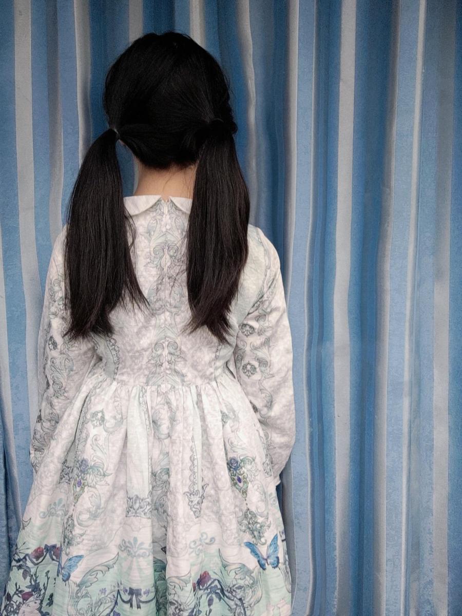 ABDL琪九九 蓝色奶嘴围兜 -  ABDL风格浅尝试 lolita 奶嘴 加口水围兜这里是琪九小萌新呀 欢迎服装赞助和交流哟 送套图1打灯图 [中国女孩,ACG（哥特萝莉）,闭嘴,日常（肩带裙）]