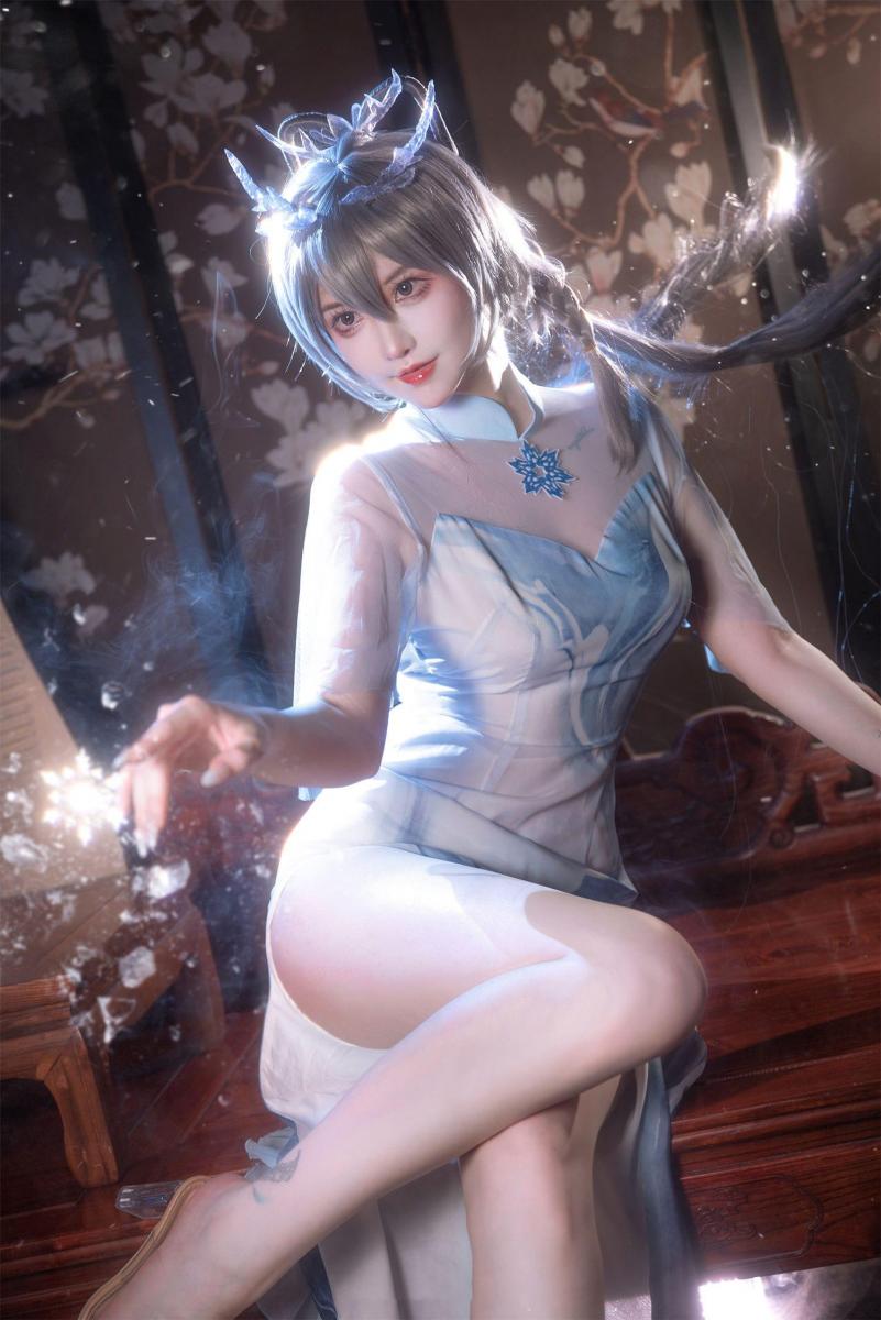 《洛天依》cosplay - 《洛天依》cosplay