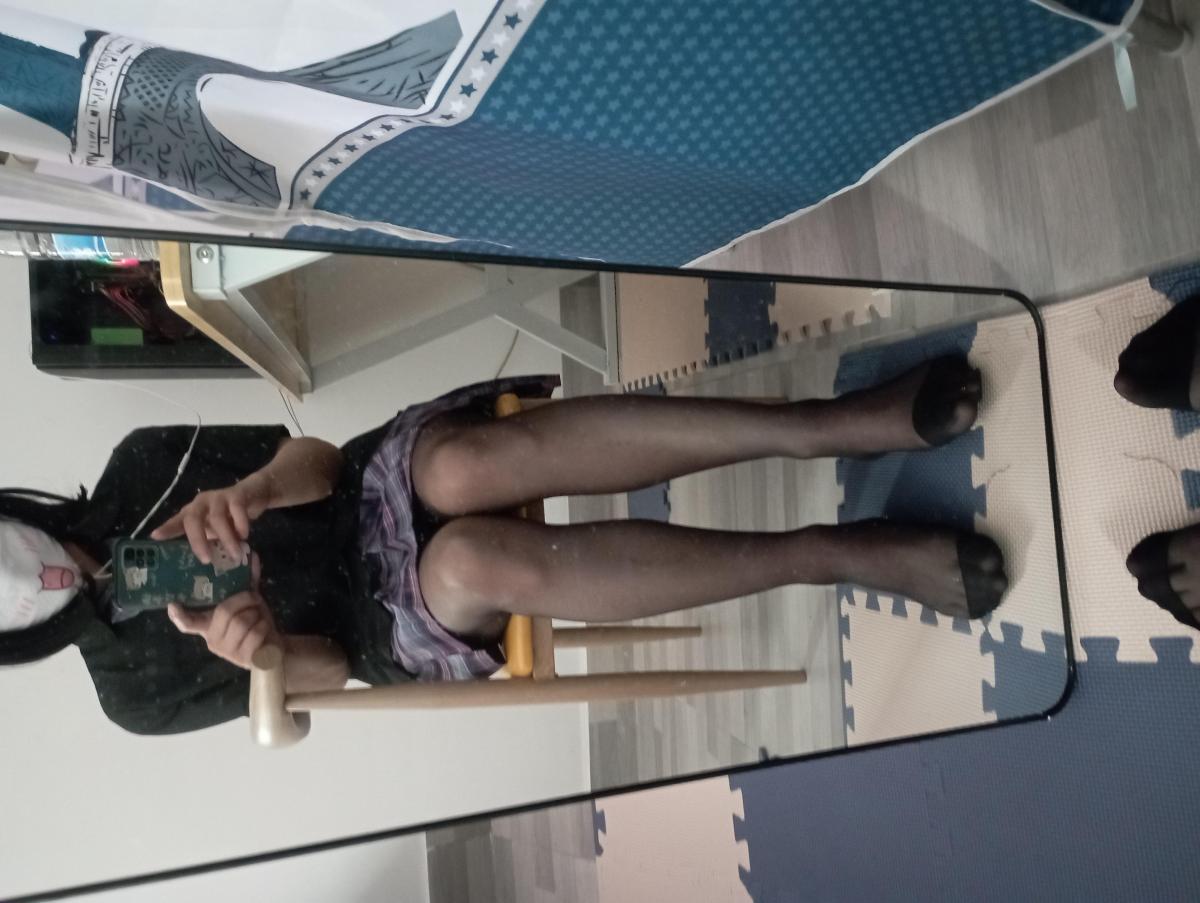 广东女装小伙伴 - 找广东地区的女装小伙伴，可s也可以m，偏s，小伙伴最好是m，最好有女装道具，让我绑，因为目前自己还不会化妆，所以只是女装，对小伙伴没有太多要求。
