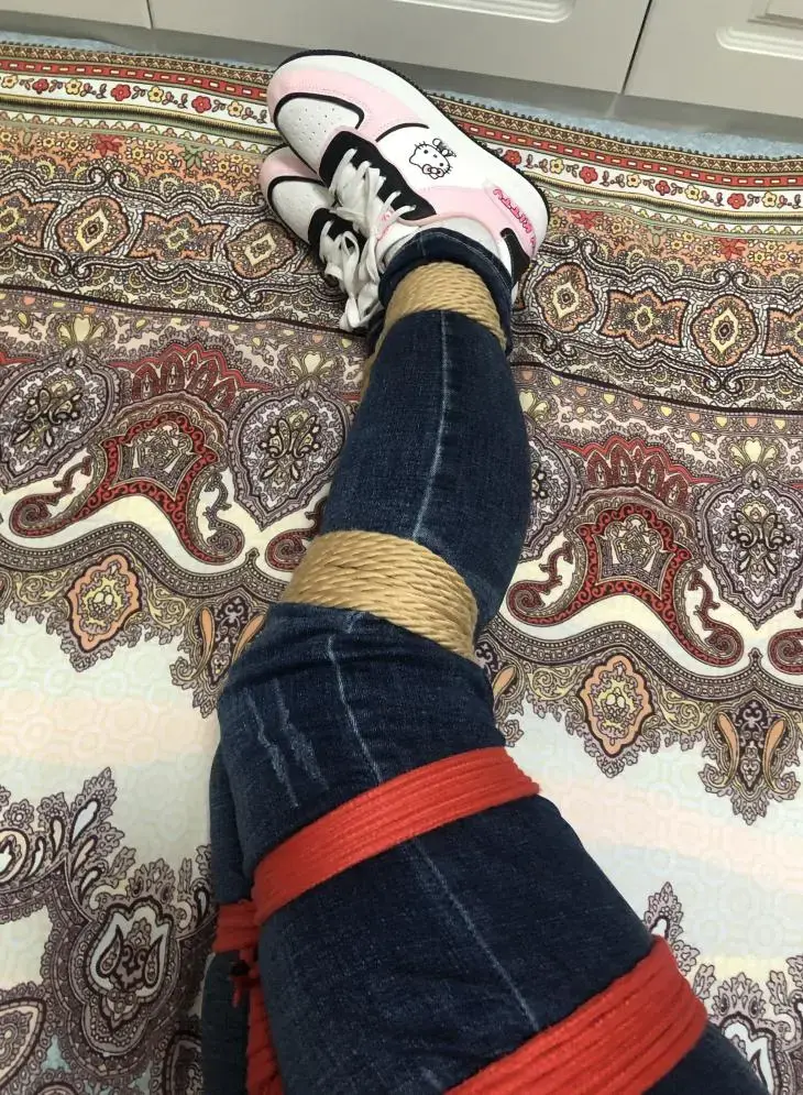 61【快乐】 [Canvas shoe,Jean,Socks,Sneakers ,Self Bondage,Lower body]
