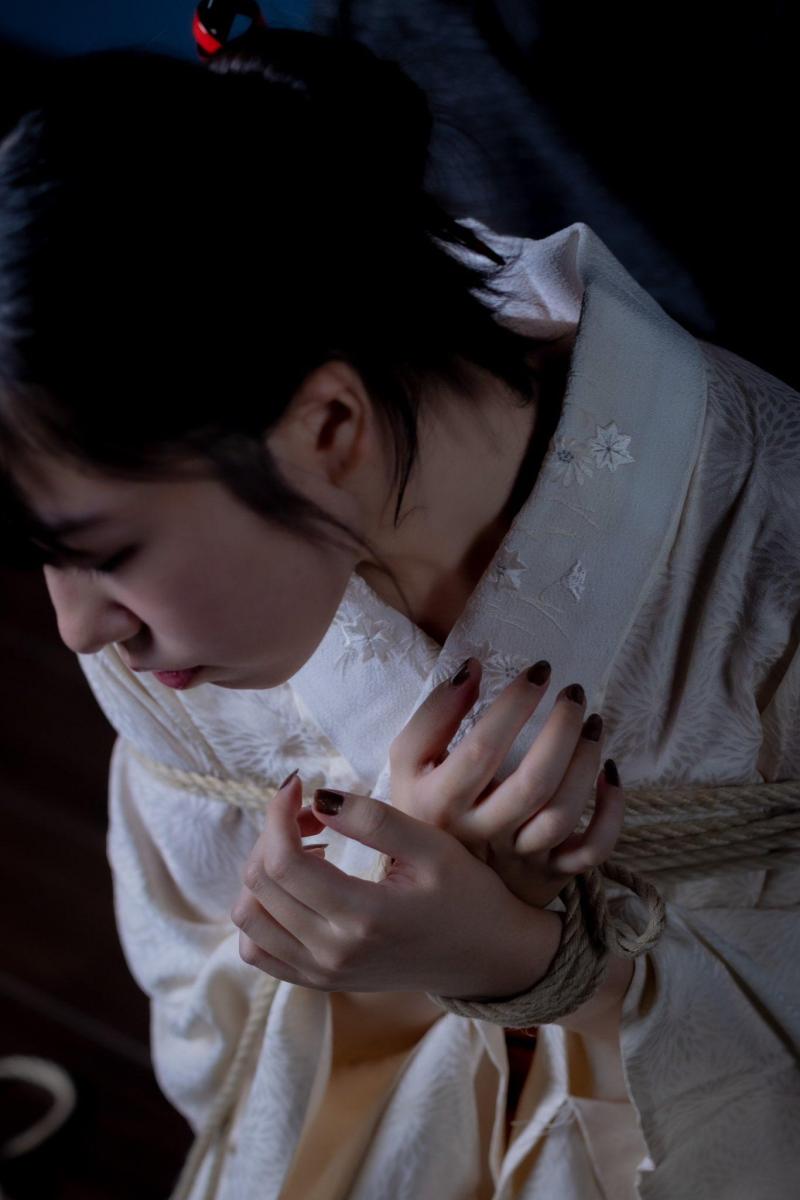 精品捆绑图 382 - 五花八门的捆绑图 [民族（和服）,日本美女,2 短发,黑发]