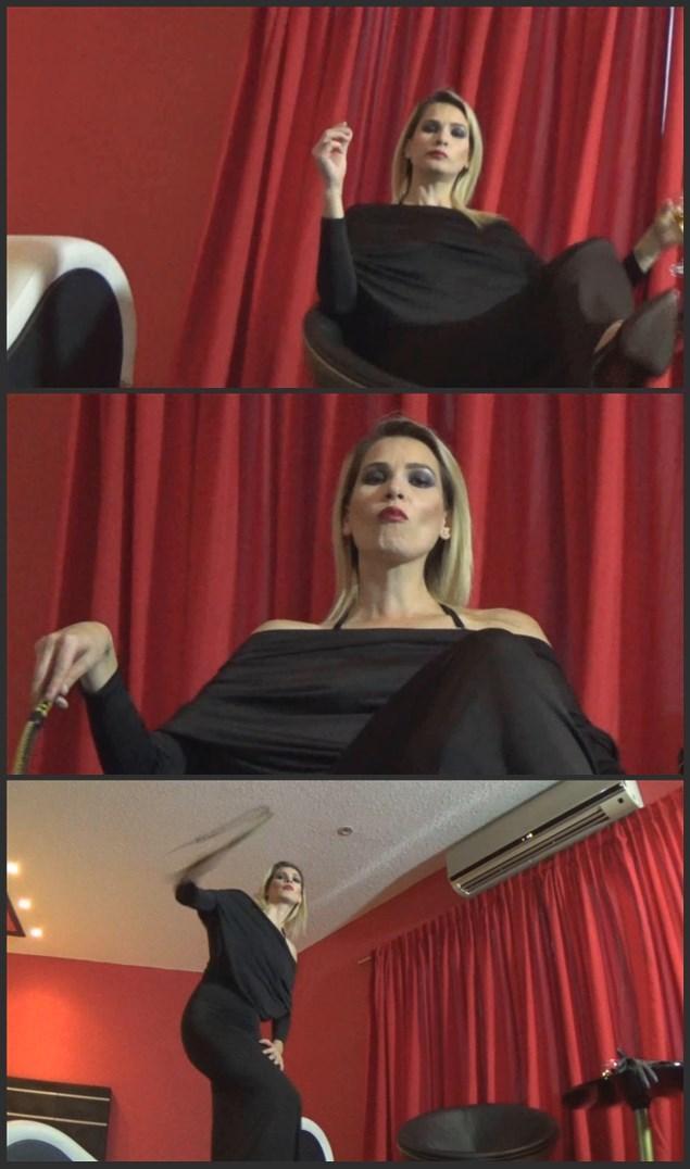 POV Bullwhipped by Elegant Goddess Joanna 优雅女神乔安娜的POV鞭刑<br> <br><br>崇高的乔安娜女神正从一个女性派对上赶来。她穿着那件优雅的黑色长裙，看起来简直不可抗拒。她精致的上身完全暴露在外面，能看到这样一位美丽的女神是一种真正的荣幸。女神想享受一杯香槟，但她的私人奴隶却犯了一个可怕的错误。他敢于尝试女神的一些葡萄，现在她将用她崇高而残酷的牛鞭来惩罚这种无礼行为。<br><br>体验一下被最性感、最残酷的女神挥舞着牛鞭抽打的[X_X]吧!<br><br><br><br><br><br><br>POV Bullwhipped by Elegant Goddess Joanna<br> <br><br>The Sublime Goddess Joanna is arriving from a femdom party. She looks simply irresistible with that elegan long black dress. Her exquisite upper back is completely exposed and it is a real privilege to see such a beautiful Goddess. The Goddess wants to enjoy a glass of champagne but, her personal slave, has comitted a terrible mistake. He has dared to try some of the grapes of the Goddess and now she will punish this insolence with her sublime and cruel bullwhip.<br><br>Experience the thrill of being bullwhipped by one of the sexiest and cruellest bullwhip wielding Goddesses in existence!<br><br>