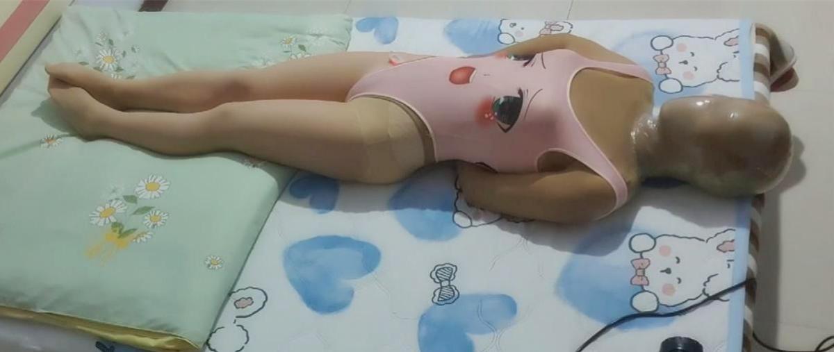 全包咖色紧身衣 粉色死库水 热缩呼吸限制 - 本来要上传视频的 结果录制时候卡帧了 不得已截图上传~