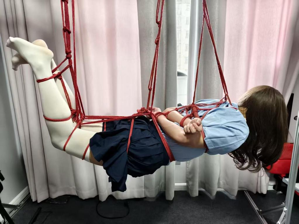 济南济宁同好 - 是来自济南和济宁的男孩子吖，这次是第一次体验吊缚哦 [伪娘]