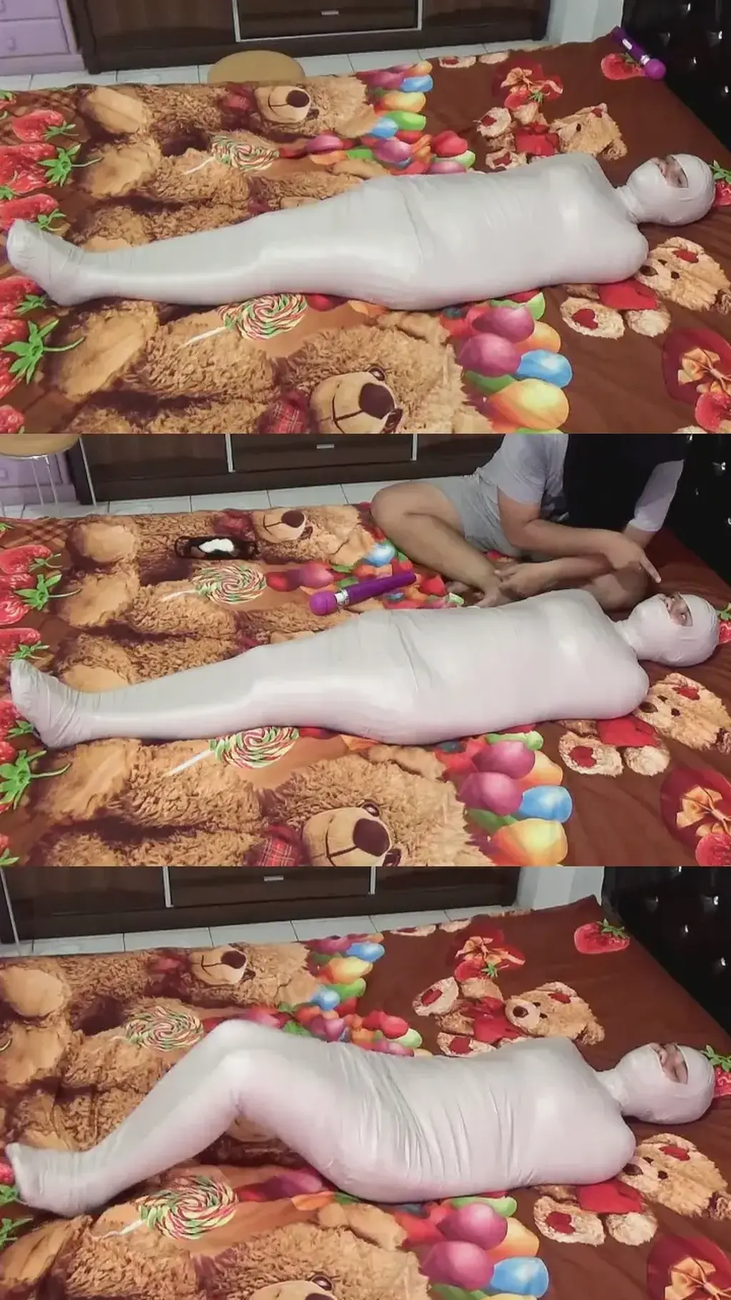 [POV] Main Scene Of RandyMummify RM111 After successfully seducing, finally this beautiful girl was willing to be mummified for the first time in the room.<br>This girl was frightened and asked that her eyes not be wrapped, but after being helpless, this girl's eyes were also wrapped.