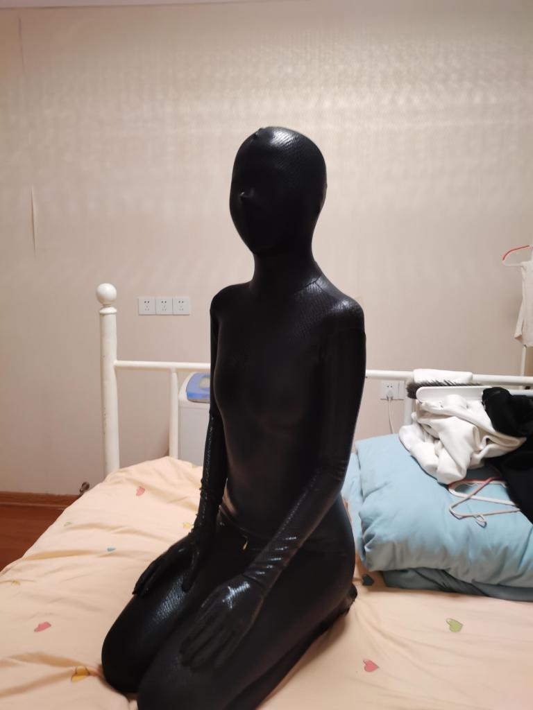 杂图 - 杂图zentai [情趣（皮革/女王）,中国女孩,连体丝袜,蒙面,口球]