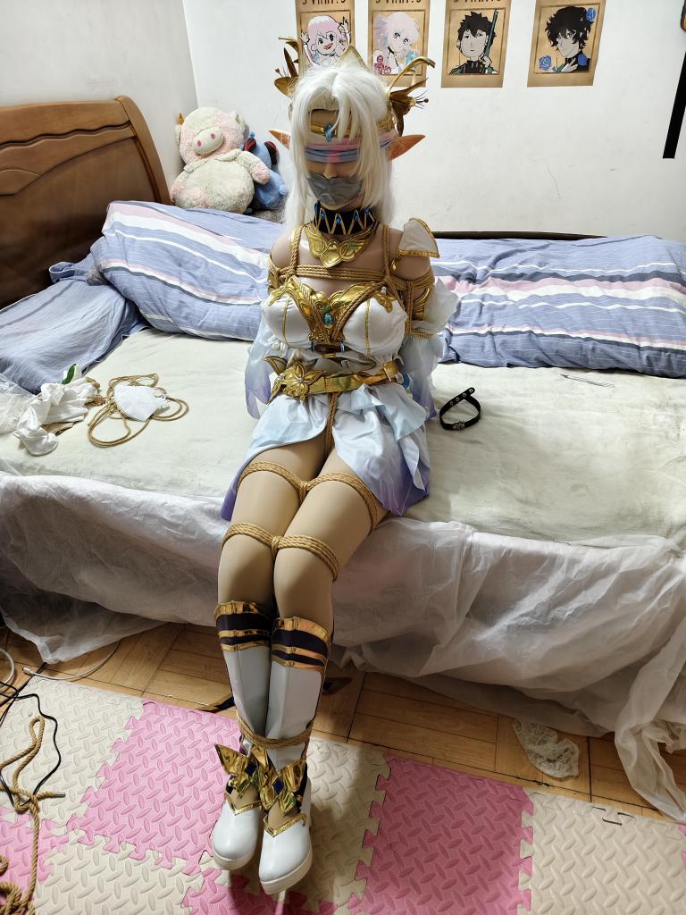 人偶cos 貂蝉 仲夏夜之梦 - 马上要过年拉，先祝大家新年好呀，尝试了新的绑法，感觉越来越熟练了hh，感谢友友的指导，也是应要求整上小玩具了，祝大家看的开心！感谢各位支持！！！ 大家有什么好的意见或者建议都可以私信或者评论哦 [COSPLAY]