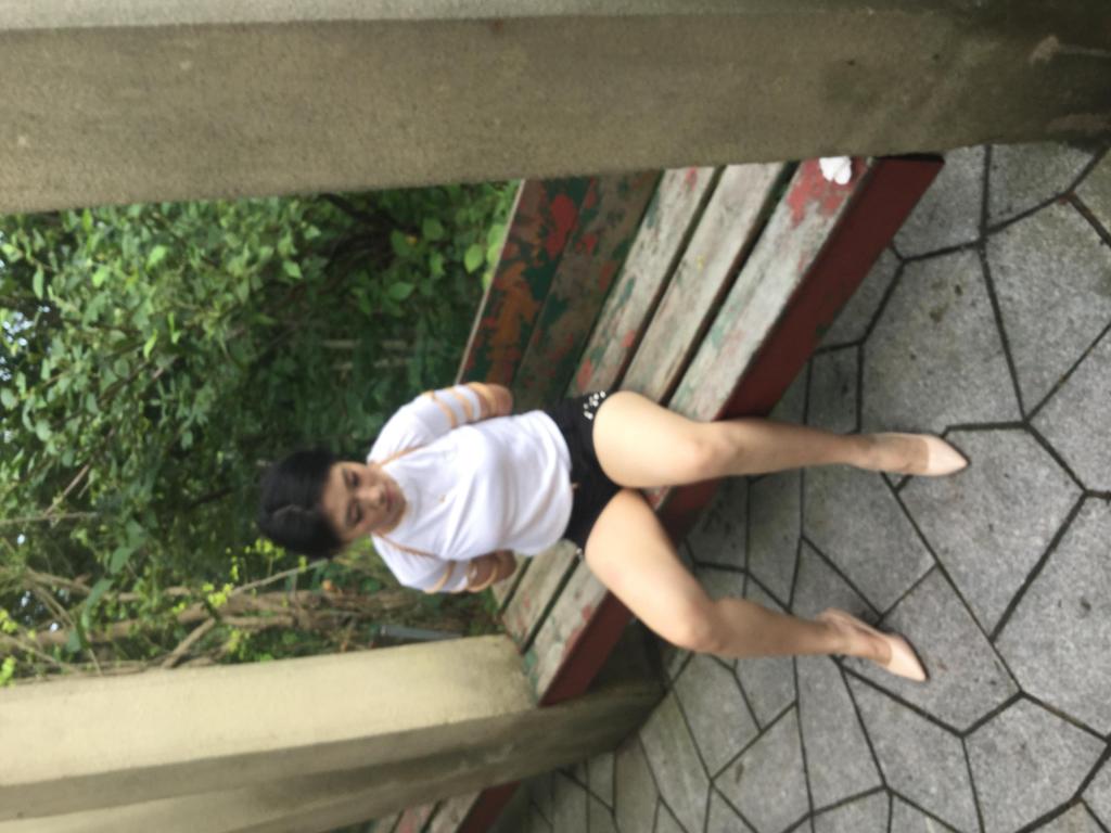 开学福利之捆绑合集大放送 - 开学了，后续会约拍一些大一新生进行拍摄，现在我想给老哥们分享一下约绑妹子的攻略，成本很低，不用怎么花钱，有感兴趣想线下体验捆绑女生的可以加我QQ3936709641，备注来意