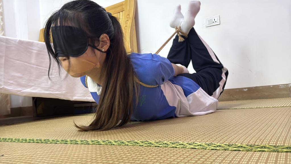【荷露】体操服白丝+校服白袜驷马胶带封嘴测试【视频已发】 - 工作室定拍QQ：1003187439、3553530645 备用2389316626，3104988182
【出原味妹子】客服 3553530645、3104988182 红豆 3664704085 玉箫 2389316626、366700880
视频地址https://www.smlsy.com/video_detail.php?id=403580